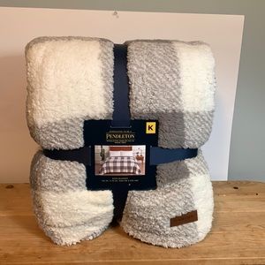 Pendleton Woolen Mills King Blanket